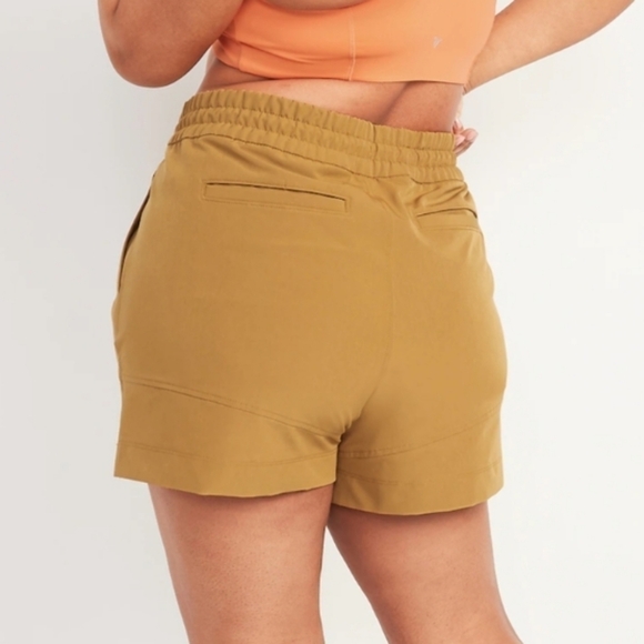 Old Navy High-Waisted StretchTech Water-Repellent Shorts Stonecastle 4X - Picture 2 of 13